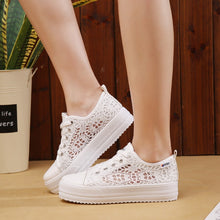 Laden Sie das Bild in den Galerie-Viewer, Damen Schuhe aus Spitzennetz