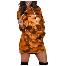Laden Sie das Bild in den Galerie-Viewer, Camouflage skull long sleeve sweater