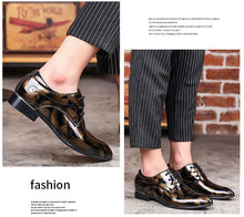 Laden Sie das Bild in den Galerie-Viewer, Trends spitze Herren-Lederschuhe