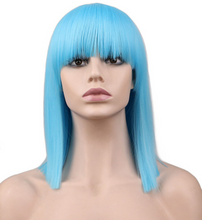 Laden Sie das Bild in den Galerie-Viewer, European and American anime color hair Cospoay wig