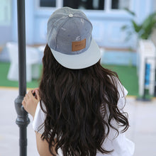 Laden Sie das Bild in den Galerie-Viewer, Letter Patch Graffiti Casual Denim Baseball Cap