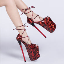 Laden Sie das Bild in den Galerie-Viewer, High Stiletto Heel 22cm