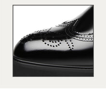 Laden Sie das Bild in den Galerie-Viewer, Leather Martin Boots