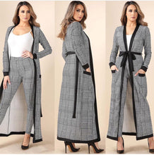 Laden Sie das Bild in den Galerie-Viewer, Plaid printed long trench coat for Women