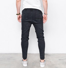 Laden Sie das Bild in den Galerie-Viewer, Sadat Jeans