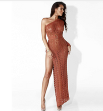 Laden Sie das Bild in den Galerie-Viewer, Off-the-shoulder cutout belt sweater