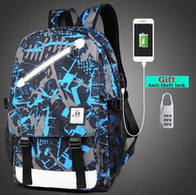 Laden Sie das Bild in den Galerie-Viewer, USB Backpack