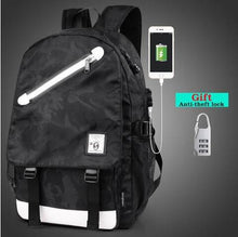 Laden Sie das Bild in den Galerie-Viewer, USB Backpack