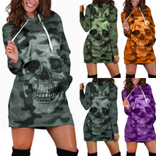 Laden Sie das Bild in den Galerie-Viewer, Camouflage skull long sleeve sweater