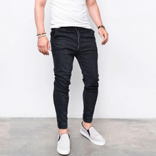 Laden Sie das Bild in den Galerie-Viewer, Sadat Jeans