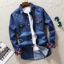 Laden Sie das Bild in den Galerie-Viewer, Slim long sleeve shirt