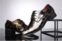 Laden Sie das Bild in den Galerie-Viewer, Trends spitze Herren-Lederschuhe
