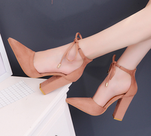 Laden Sie das Bild in den Galerie-Viewer, Simply Pointed Toe High Heel Pumps Shoes