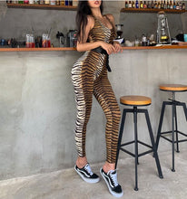 Laden Sie das Bild in den Galerie-Viewer, Hip raise bodysuit