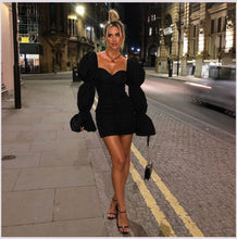Laden Sie das Bild in den Galerie-Viewer, Sexy kurzes Kleid