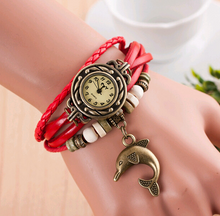 Laden Sie das Bild in den Galerie-Viewer, New Bracelet Dolphin Pendant Bracelet Watch
