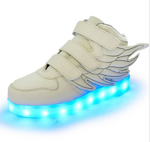 Kinderschuhe mit LED Lichter und Flügel, USB aufladbar