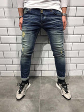 Laden Sie das Bild in den Galerie-Viewer, Men&#39;s hole small feet jeans
