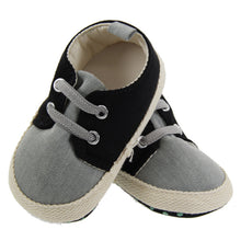 Laden Sie das Bild in den Galerie-Viewer, Pure cotton contrast soft bottom non-slip baby toddler shoesRutschfeste, rutschfeste Babyschuhe für Kleinkinder aus weichem Baumwollboden
