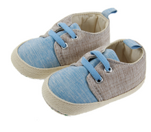 Laden Sie das Bild in den Galerie-Viewer, Pure cotton contrast soft bottom non-slip baby toddler shoesRutschfeste, rutschfeste Babyschuhe für Kleinkinder aus weichem Baumwollboden
