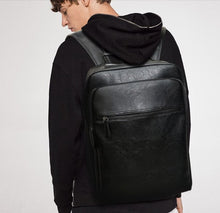 Laden Sie das Bild in den Galerie-Viewer, Men&#39;s backpack pu leather, large capacity computer bag
